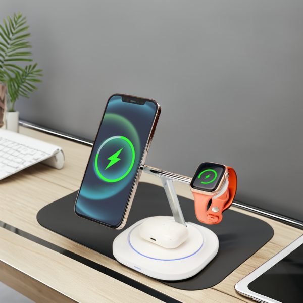 Magnetic 3-in-1 Wireless Fast Charger with Multi-Device Compatibility D10A - Image 4